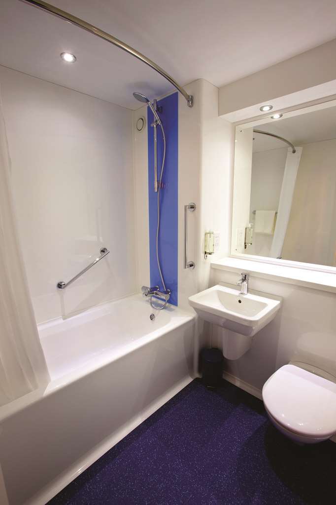Travelodge Bedford Goldington Road חדר תמונה